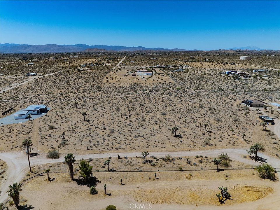 1st image of 57877 La Crescenta Dr
