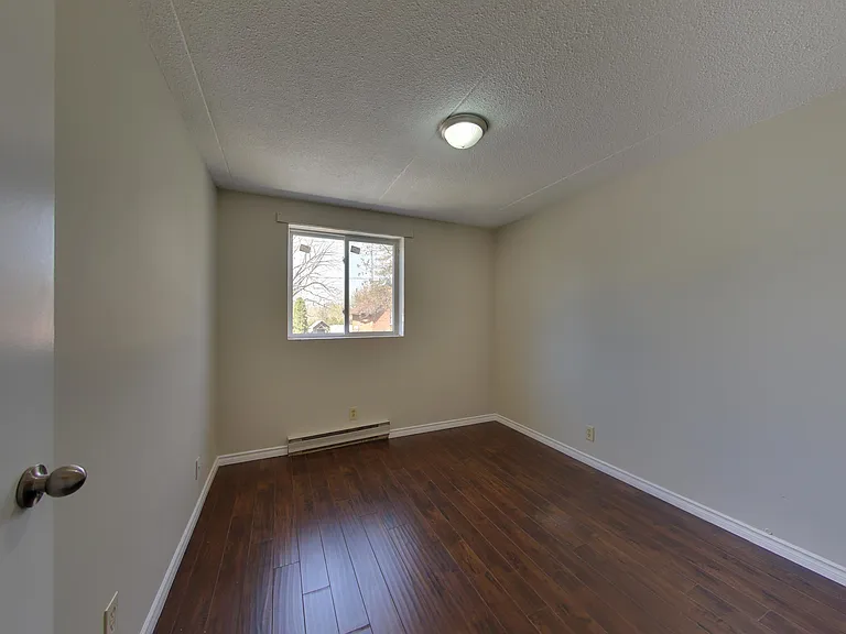149 London Rd — Photo 10