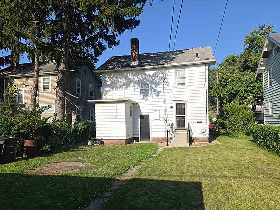4th image of 3202 Central Dr