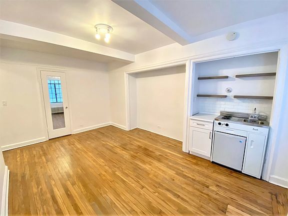 4th image of 5 Tudor City Pl APT 1910