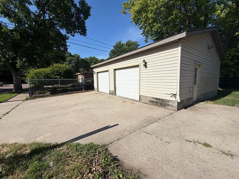 801 W 5th Ave — Photo 15