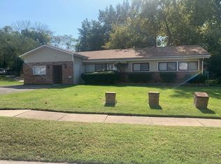 8400 Red Fir Dr, Saint Louis, MO