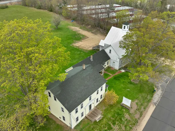 79 High Street, Pittsfield, NH 03263