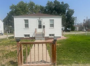 305 W 15th St, Scottsbluff, NE 69361