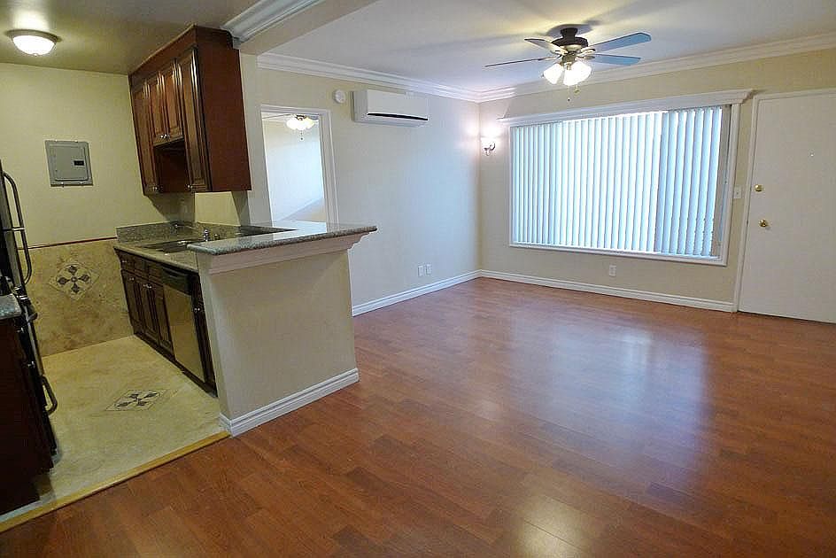 1st image of 2054 Argyle Ave APT 209