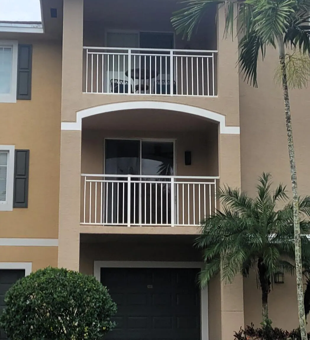 2 bed, 2.0 bath, 1262 sqft, $2,425 — Photo 2