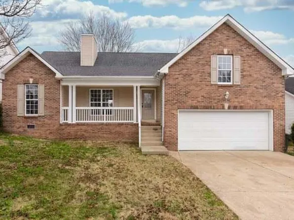 248 Green Hills Dr, Springfield, TN 37172