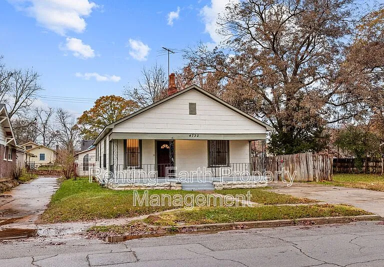4732 Court S — Photo 5