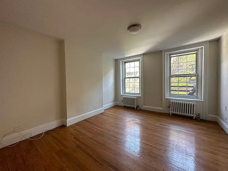 226 E 59th St #3FW — Photo 1