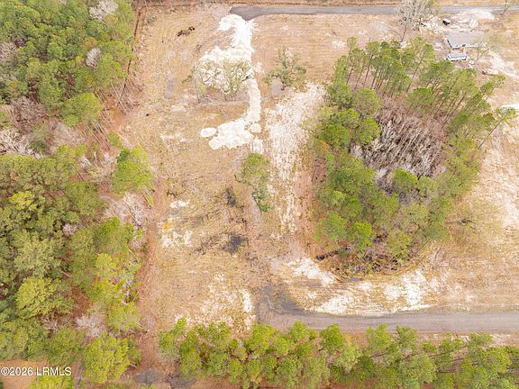 2nd image of 126 Green  Oak Rd