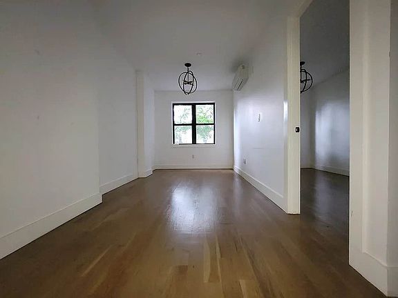 4th image of 830 Saint Johns Pl #4D
