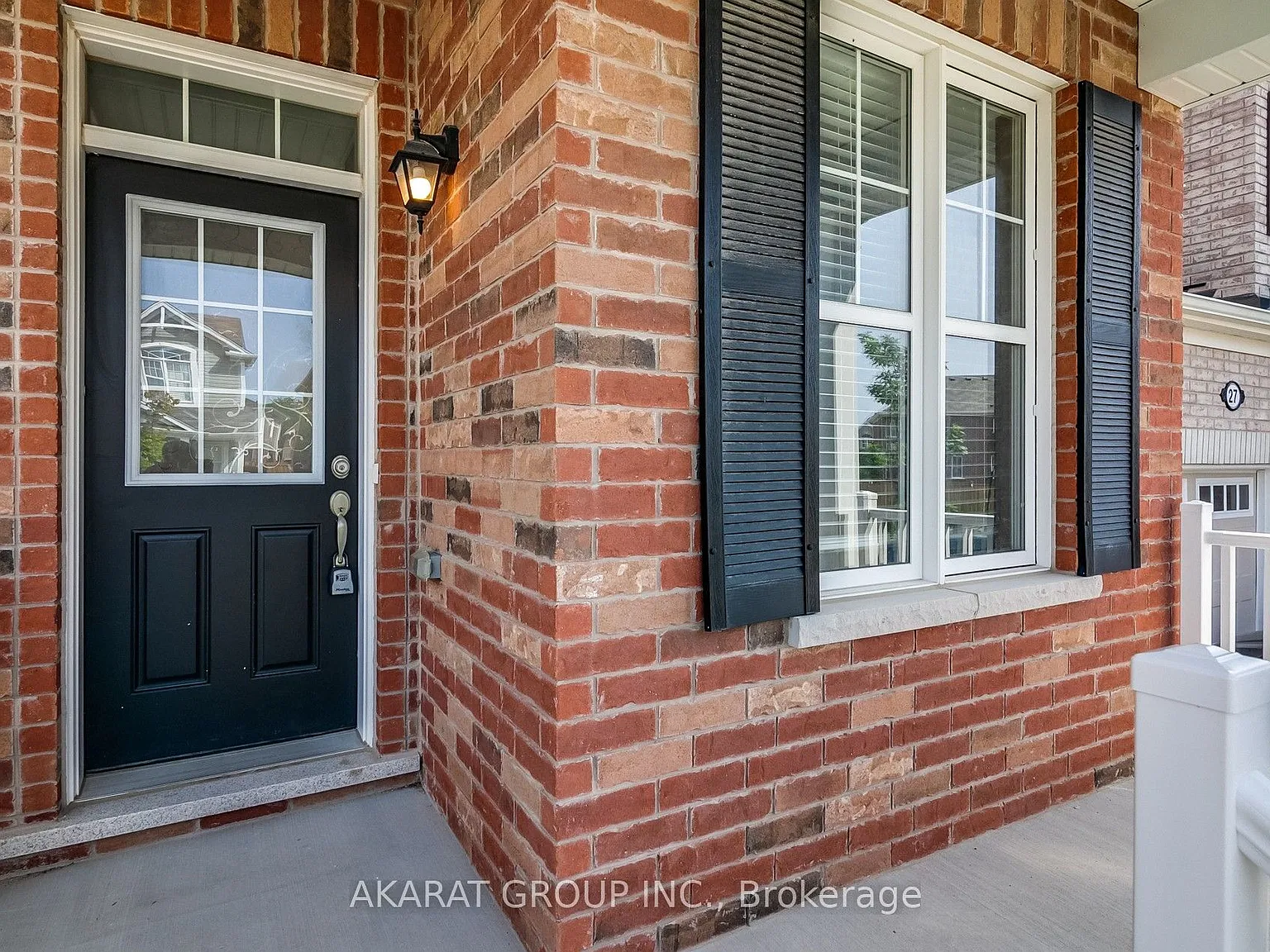 3 bed, $3,000 — Photo 2