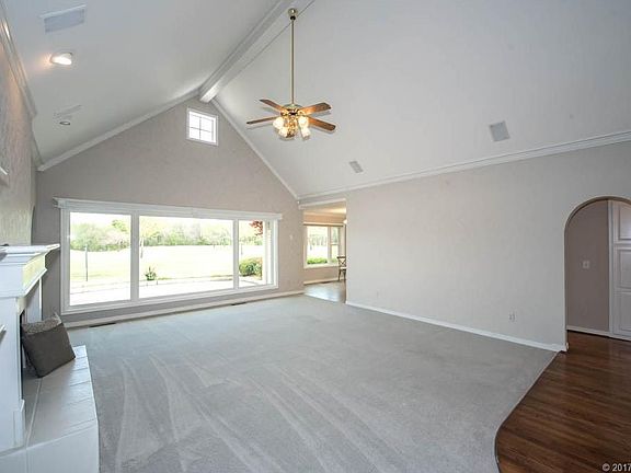 4th image of 7704 E Freeport Pl