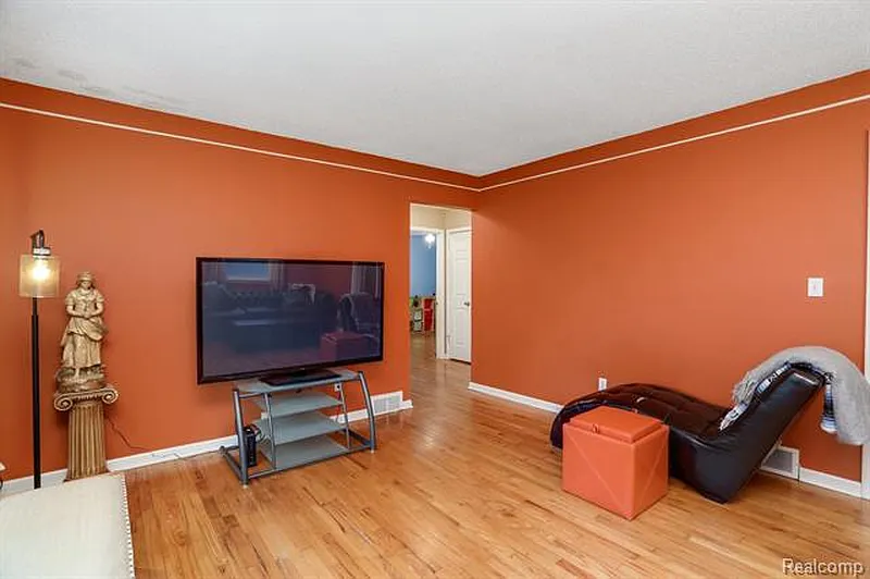 Thumbnail 18