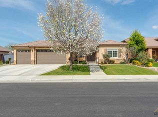10008 Carbondale St, Bakersfield, CA 93314