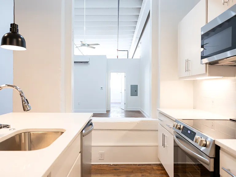 Overton Lofts — Photo 54