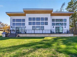2501 Lake Rd, ONTARIO, NY 14519