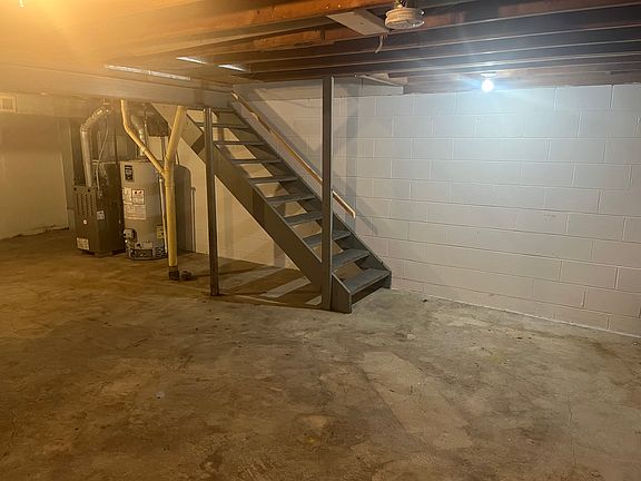 5th image of 93 Cascade Dr #2