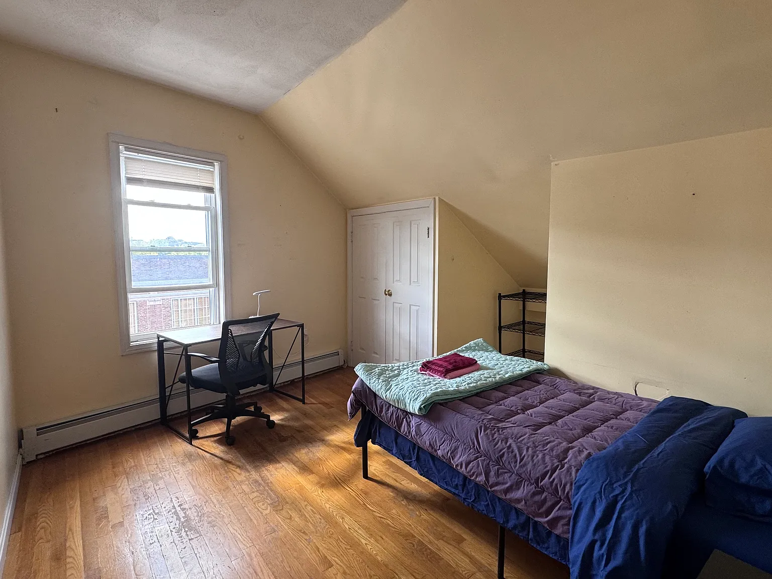2 bed, 600 sqft, $4,500 — Photo 2