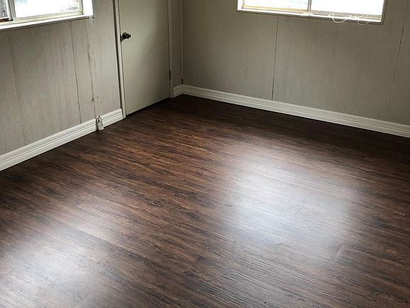 3rd image of 12819 Wilmington Dr