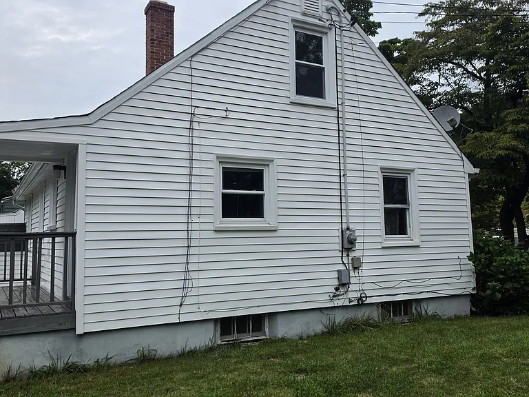 30 Coolidge St — Photo 3