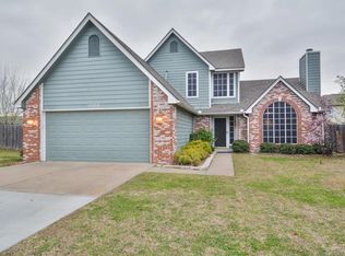 9305 S 65th Pl E, Tulsa, OK 74133