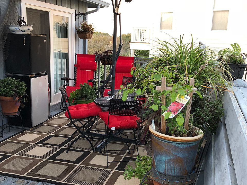 Front deck