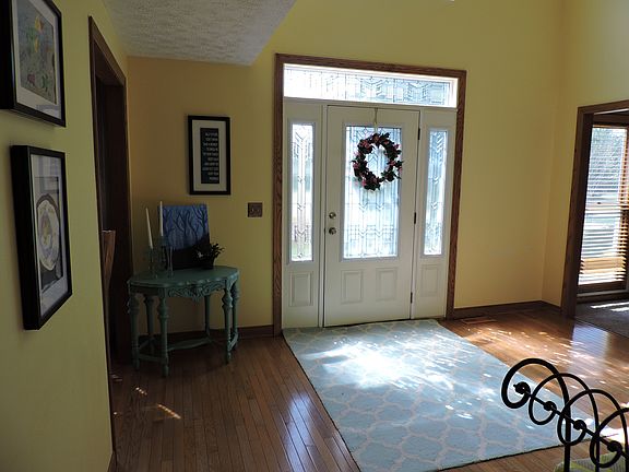 2nd image of 33541 Seneca Dr