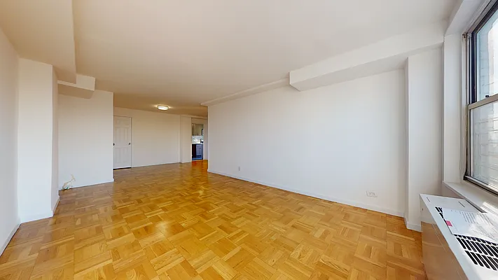 Rented by Bond New York | media 4