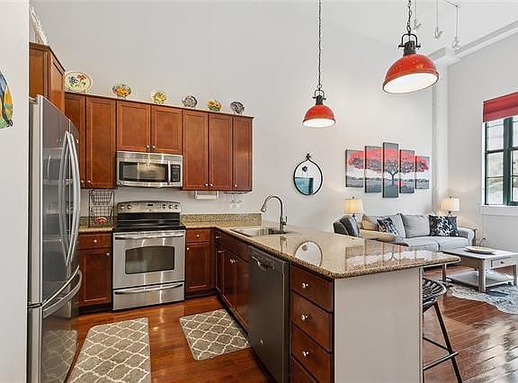 5th image of 1201 Canal St APT 267