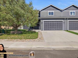 1420 Meadow Ln, Douglas, WY 82633