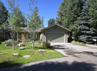 3052 Mountain View Ln, Jackson, WY 83001