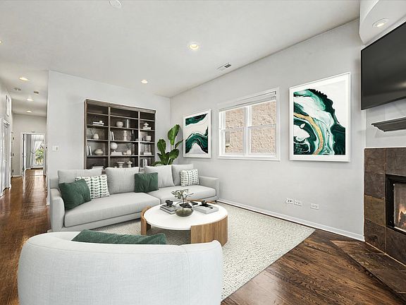 2nd image of 1335 N Mohawk St APT 2N