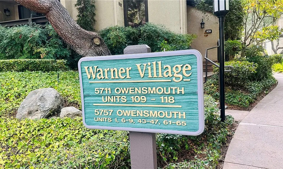5711 Owensmouth Ave #109