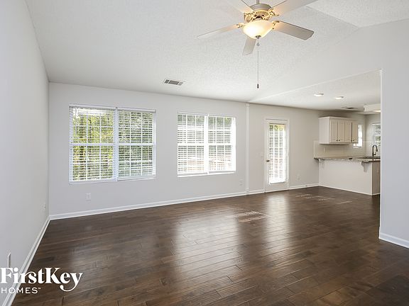 4th image of 1911 Natalie Dr
