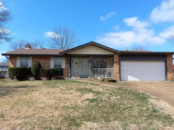 5853 Cranberry Dr, Imperial, MO 63052