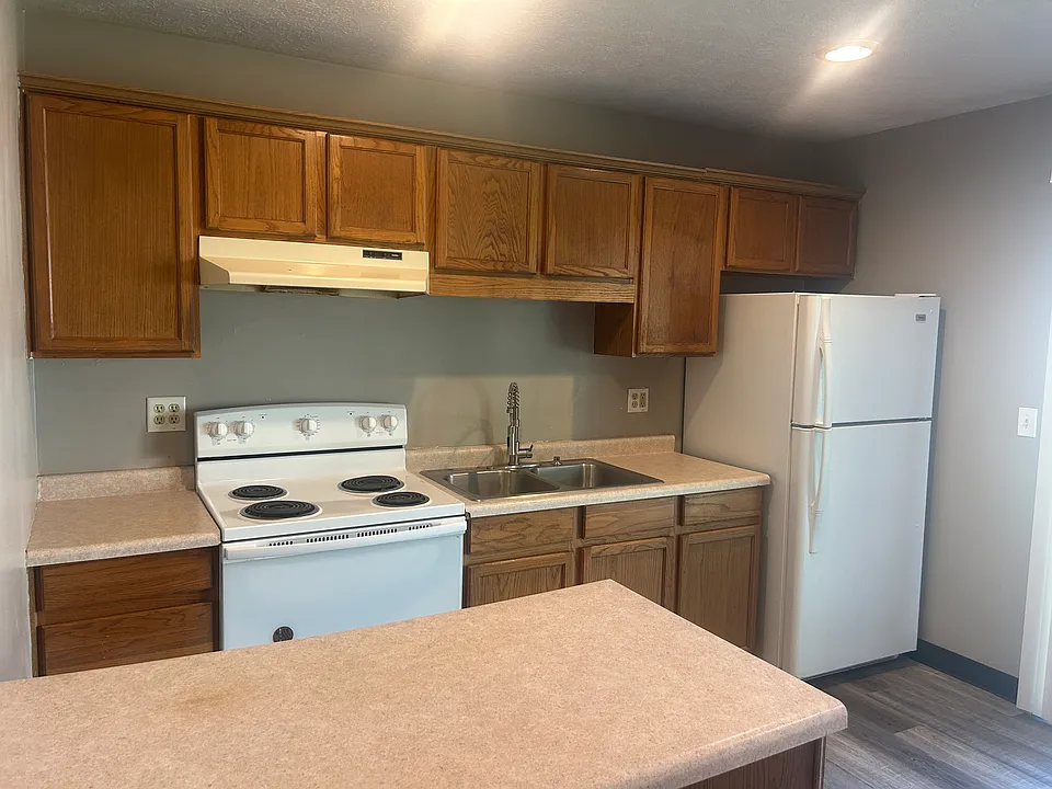 327-329 N Beach Dr #335