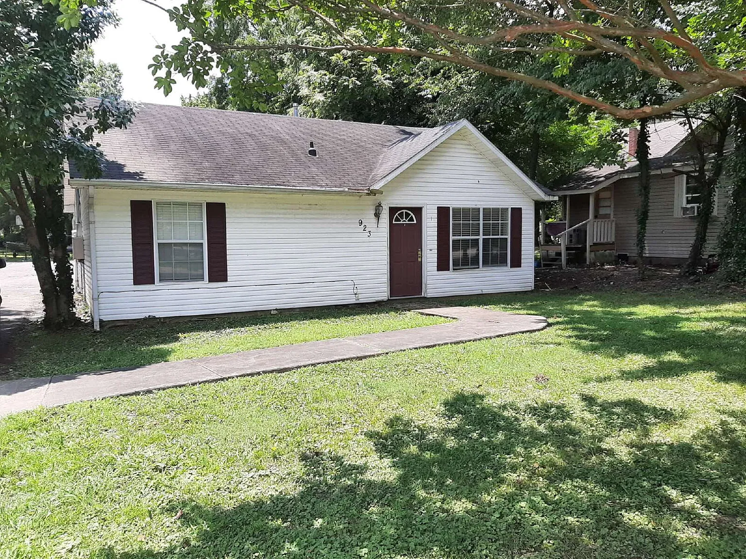 2 bed, 2.0 bath, 924 sqft, $975 — Photo 1