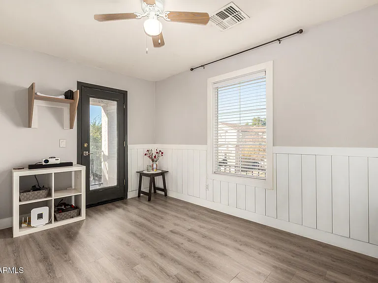 6609 W Johnson St — Photo 13