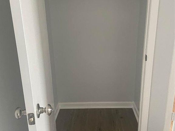 2nd image of 408 Bainbridge Ct APT 11