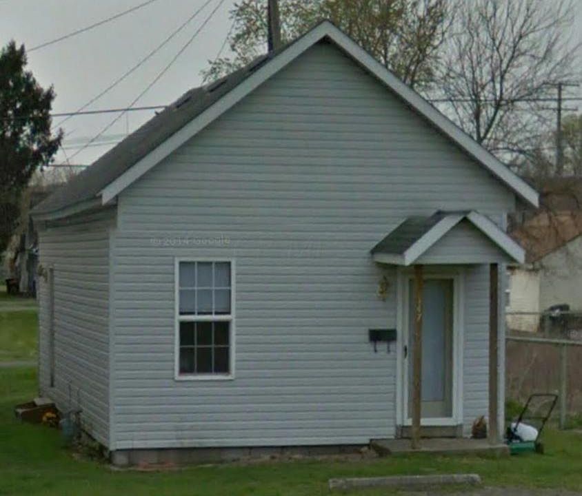 1st image of 147 W Railroad St