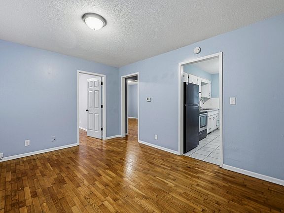 5th image of 1302 S Estate Avenue