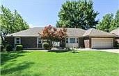 1st image of 500 NW Golfview Dr