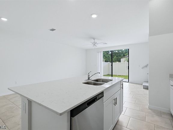 4th image of 14032 Oviedo Pl