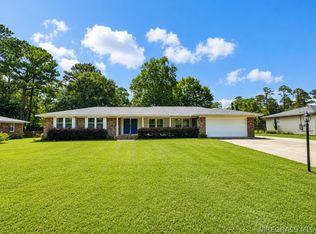 2002 Hardwick Dr, Dothan, AL 36303