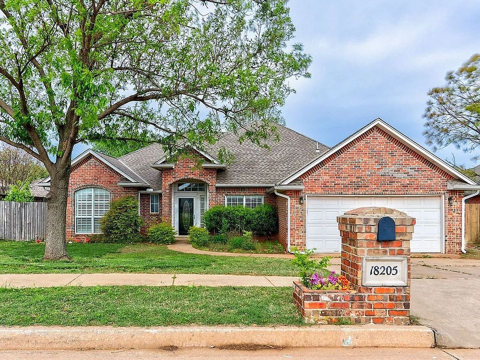 1st image of 18205 Bur Oak Dr