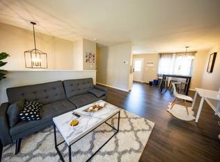 221 Lincolnshire Rd, Columbus, OH 43230