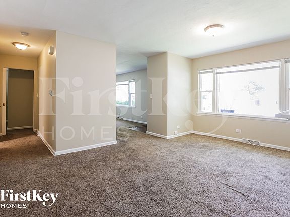 5th image of 913 S Hugh St