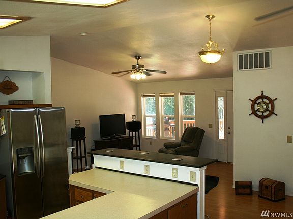 3rd image of 2496 Feather Ln NW