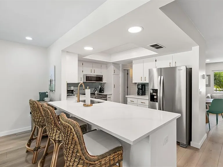 2641 Hyde Park St — Photo 14